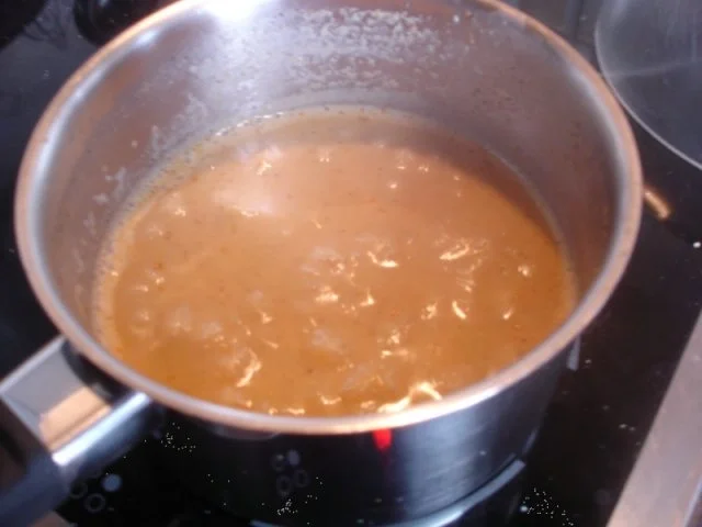 Knusper-Ente mit buntem Gemüse, Erdnusssauce und gelben Reis - Rezept - Bild Nr. 17