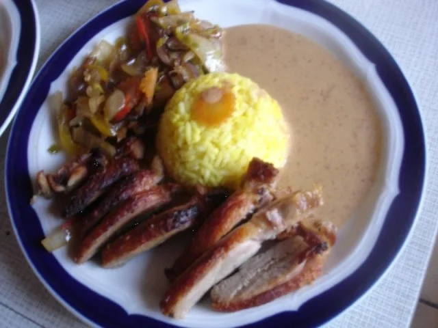 Knusper-Ente mit buntem Gemüse, Erdnusssauce und gelben Reis - Rezept - Bild Nr. 21