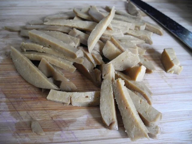 Vegan : Seitan - Zwiebel - Gyros mit Karotten - Reis - Rezept - Bild Nr. 3