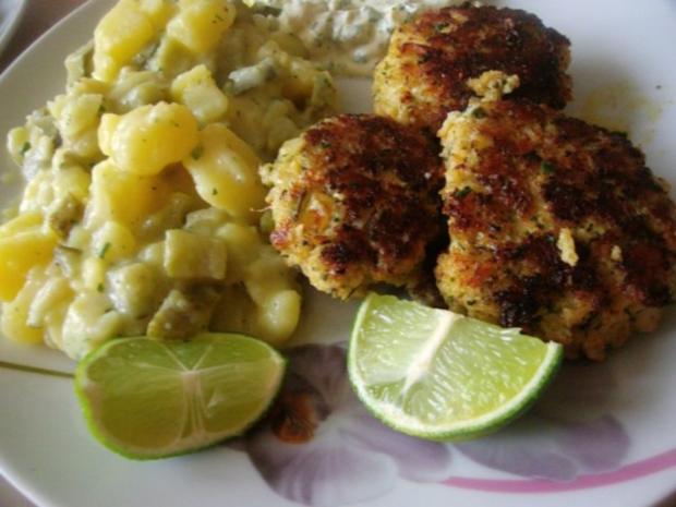 Fischfrikadellen mit Kartoffelsalat und Remouladensoße-unser Essen am ...