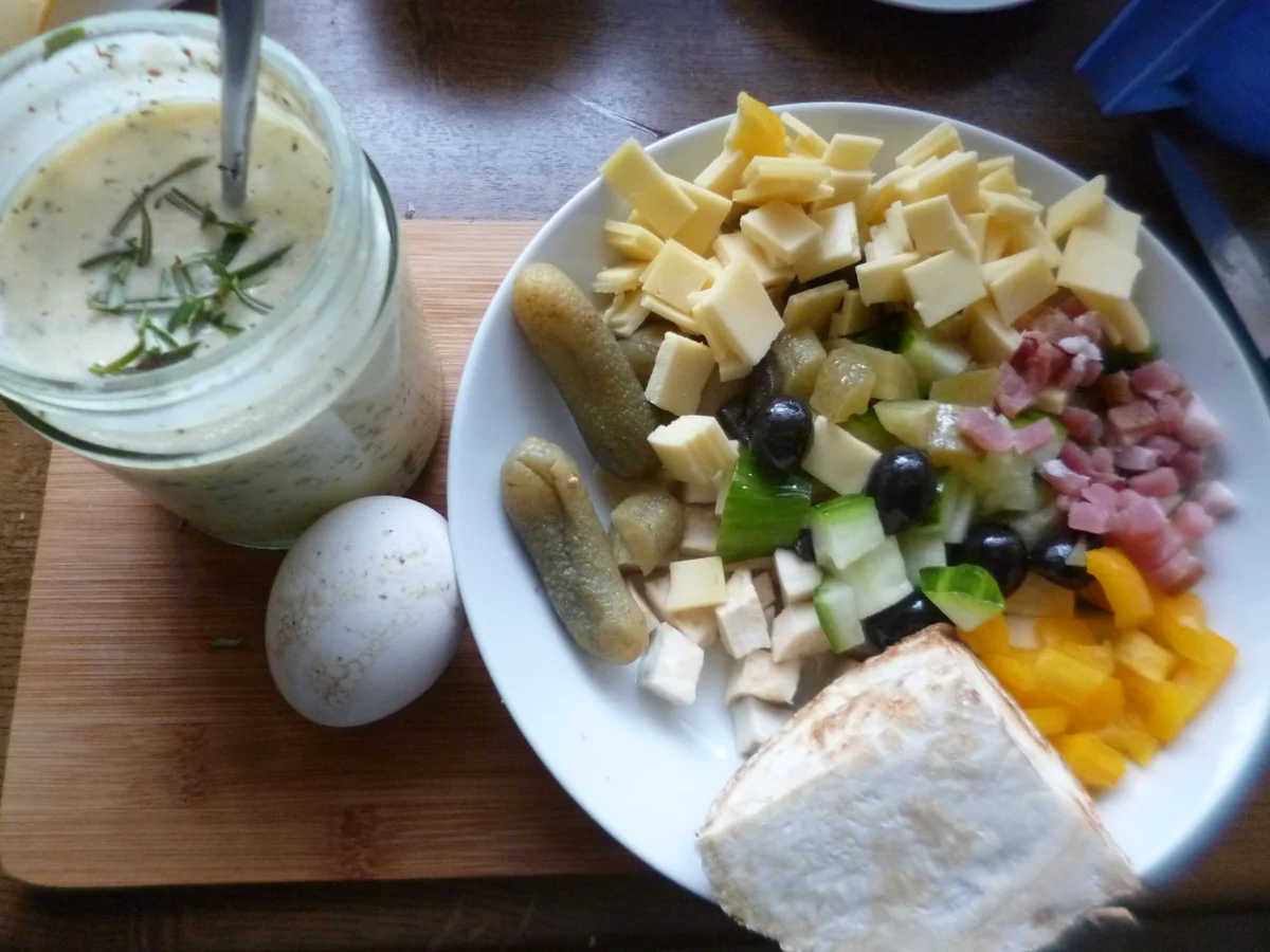 Curry-Kartoffelsalat mit Joghurt-Dressing - Rezept - Bild Nr. 2337