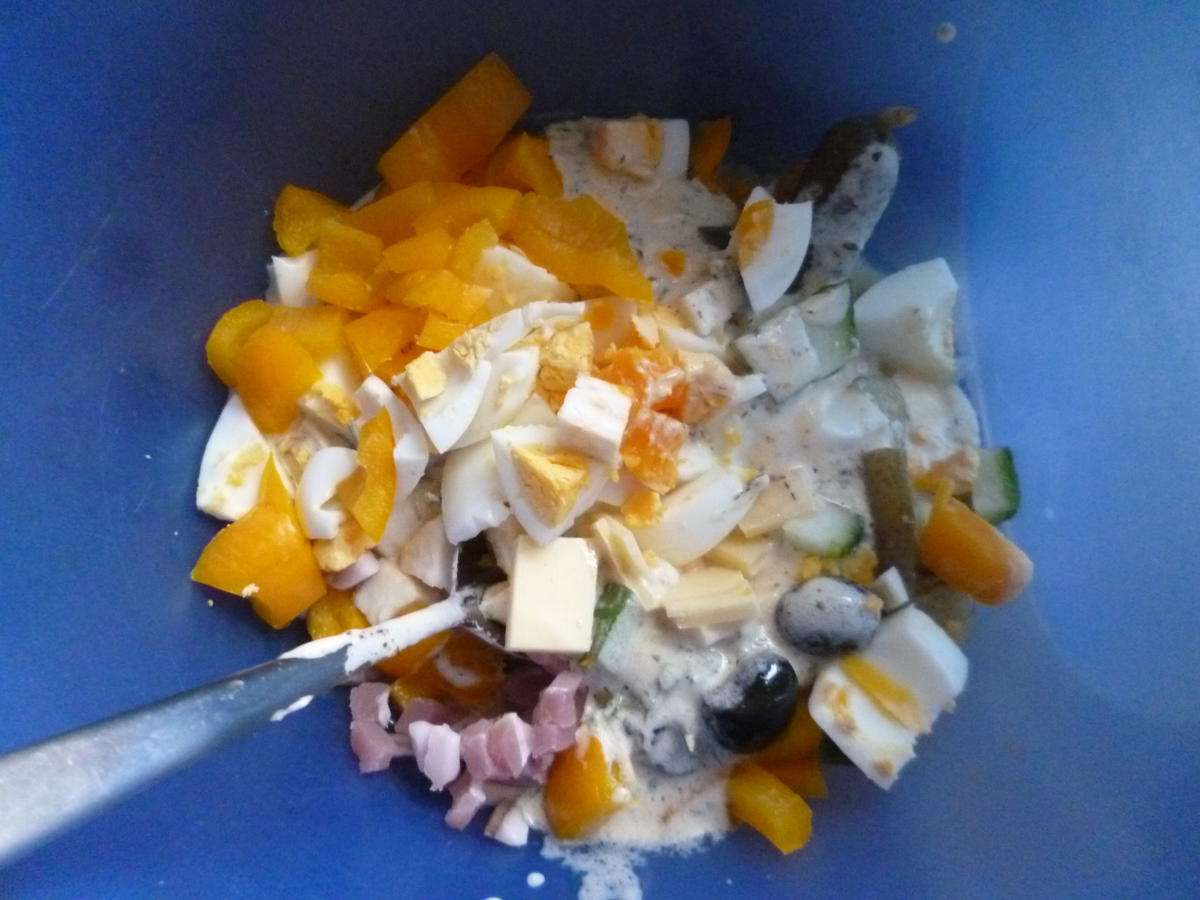 Curry-Kartoffelsalat mit Joghurt-Dressing - Rezept - Bild Nr. 2338