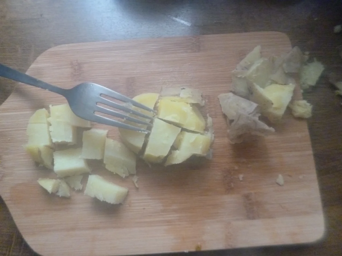 Curry-Kartoffelsalat mit Joghurt-Dressing - Rezept - Bild Nr. 2339