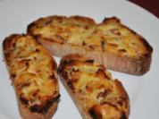 Ziegenkäse-Dattel-Crostini - Rezept