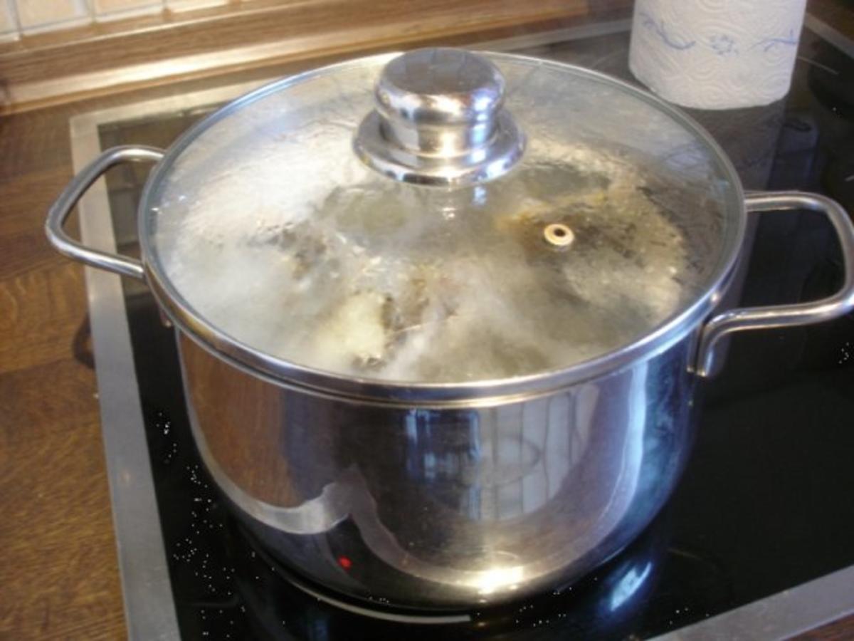 Fischsuppe und gebackener Karpfen mit Kartoffelsalat nach Ivanka - Rezept - Bild Nr. 11