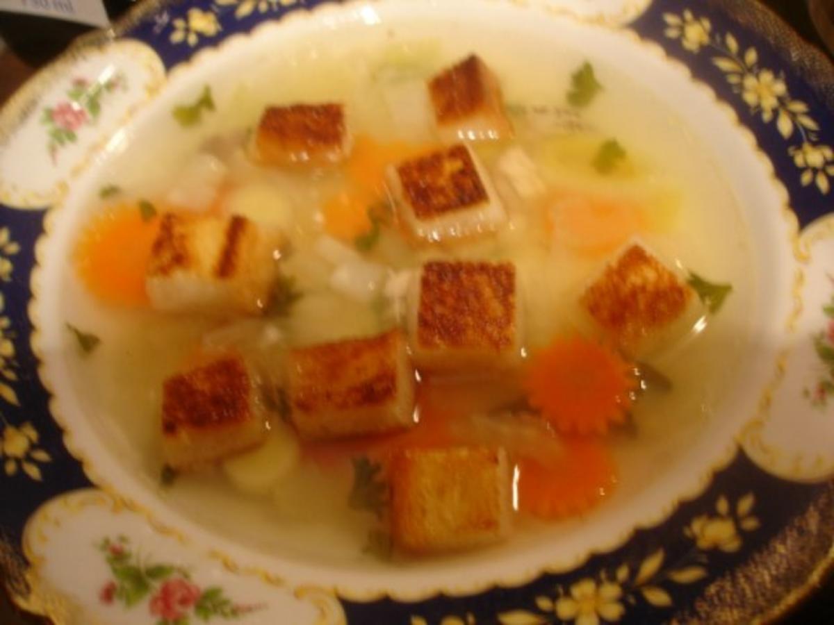 Fischsuppe und gebackener Karpfen mit Kartoffelsalat nach Ivanka - Rezept - Bild Nr. 38