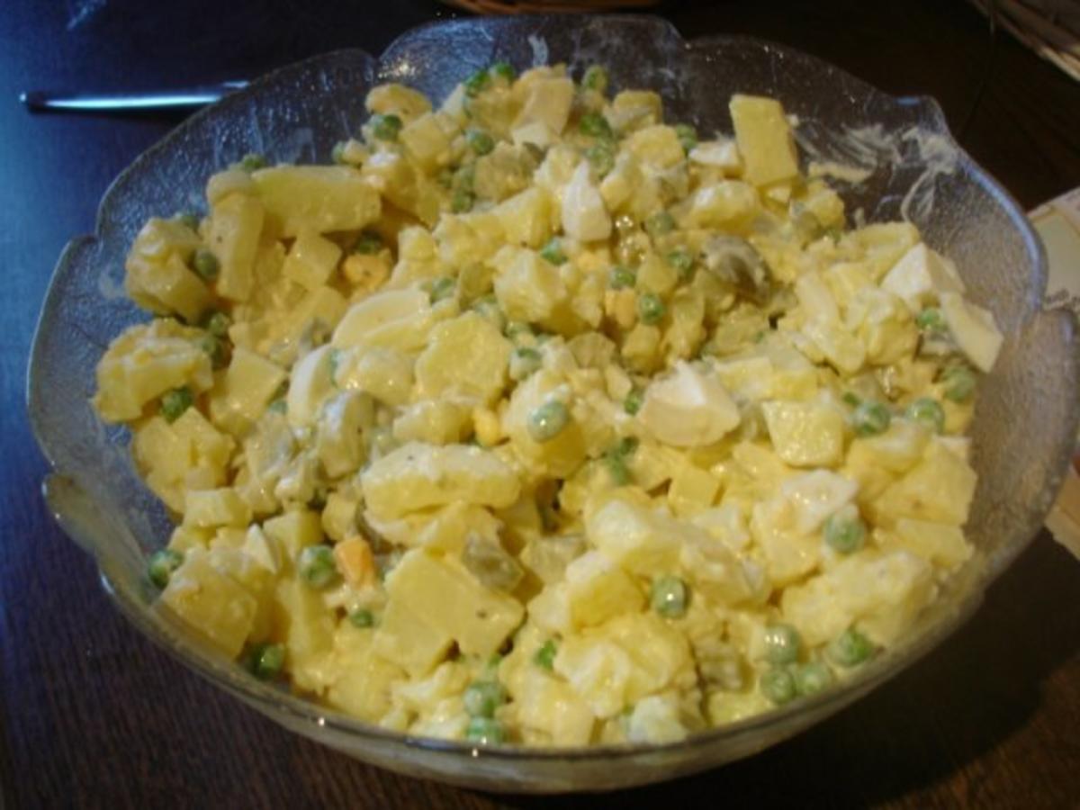 Fischsuppe und gebackener Karpfen mit Kartoffelsalat nach Ivanka - Rezept - Bild Nr. 37
