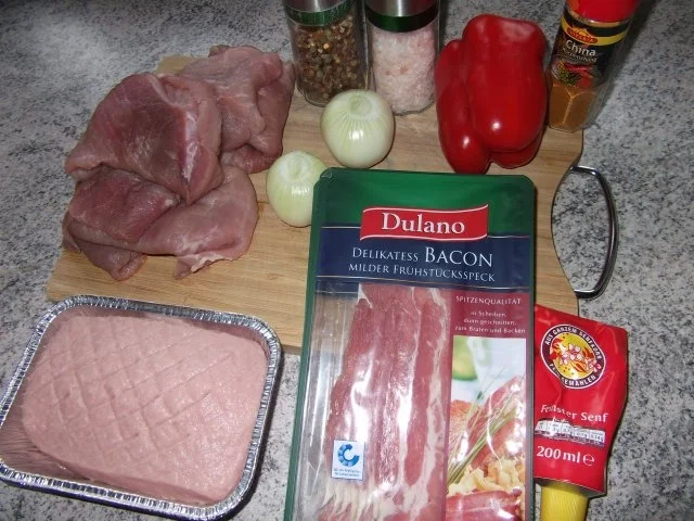 Rezept: Schweinerouladen die 2. Dieter´s Art Mein Weihnachtsgericht und mein 400. Rezept Bild Nr. 2 Schweinerouladen die 2. Dieter´s Art Mein Weihnachtsgericht und mein 400. Rezept - Rezept - Bild Nr. 2