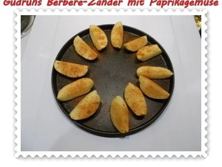 Fisch: Berbere-Zander mit Paprikagemüse und Kartoffelspalten - Rezept - Bild Nr. 6