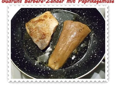 Fisch: Berbere-Zander mit Paprikagemüse und Kartoffelspalten - Rezept - Bild Nr. 11