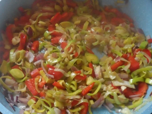 Aufläufe: Würziger Kartoffel-Bohnen-Auflauf mit Bergkäse und Röstzwiebeln - Rezept - Bild Nr. 8