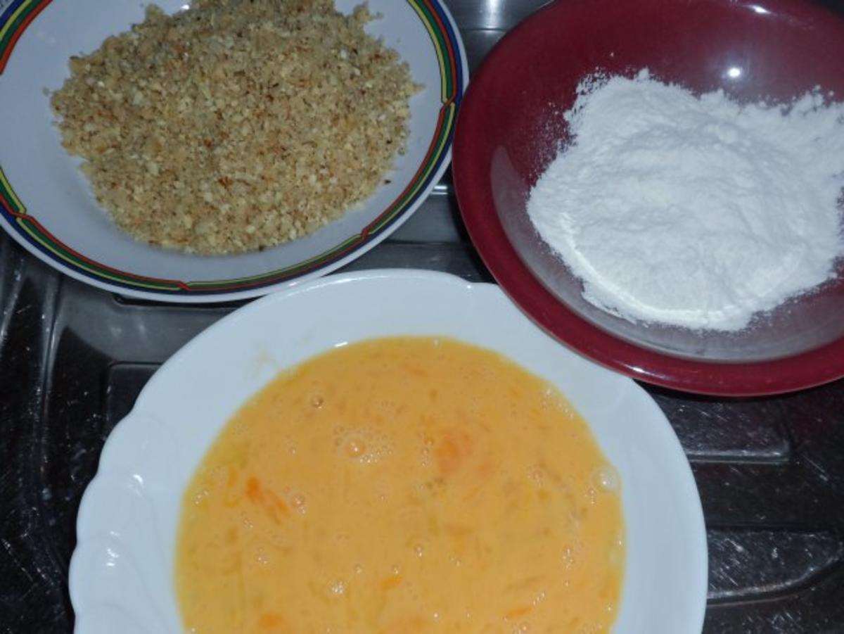 Knusper-Feta in Nusspanade mit süß-saurer Zwiebel-Orangen-Beilage - Rezept - Bild Nr. 5