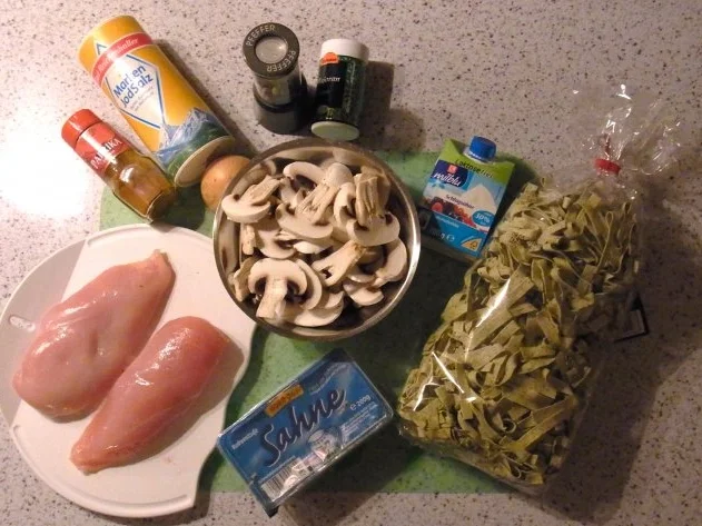 Kräuter Hähnchen mit Bärlauch Nudeln und Champion Sahne Sauce - Rezept - Bild Nr. 2