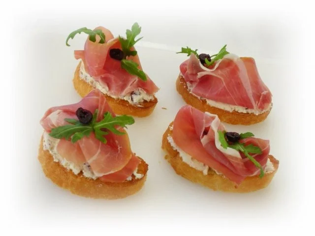 Tomaten-Mozzarella- Terrine mit Prosciutto Crostini - Rezept - Bild Nr. 14
