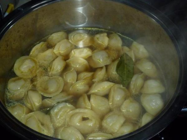 Pelmeni - schnell & einfach - 252 kcal/100g Pelmeni - schnell & einfach - 252 kcal/100g