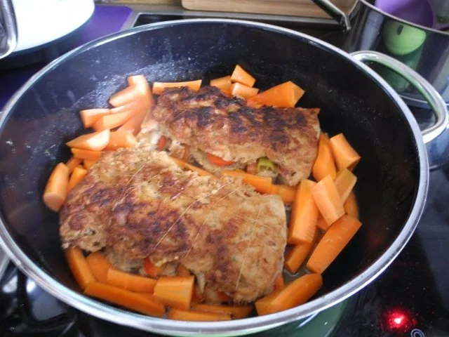 Vegan : Soja - Roulade mit Kartoffelwürfel und Apfelrotkohl - Rezept - Bild Nr. 12