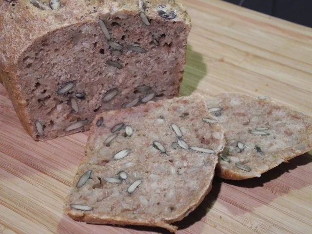 Brot & Brötchen : Dinkel - Brot - Rezept