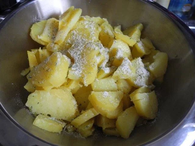 Vegan : Warmen Kartoffelsalat mit Seitan - Zwiebel - Gyros und Apfel - Karotten - Salat - Rezept - Bild Nr. 6