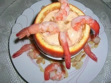 Garnelen in Orangen - leckere Vorspeise - - Rezept