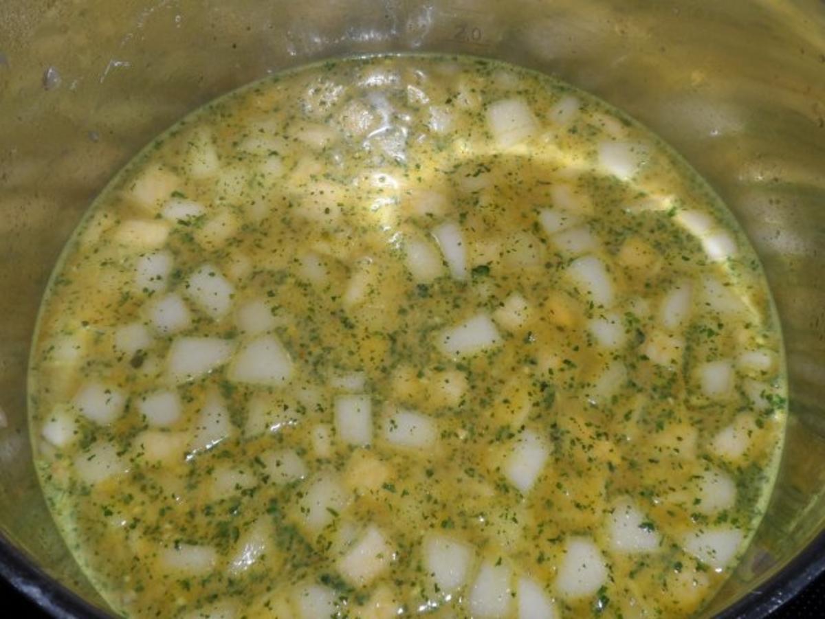Suppen/Vorspeise: Feine Karotten-Rüben-Suppe mit Forellenfilet - Rezept - Bild Nr. 5