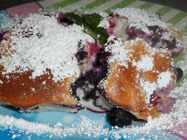 Süßspeisen/Dessert: Fruchtiger Beeren-Quark-Auflauf - Rezept