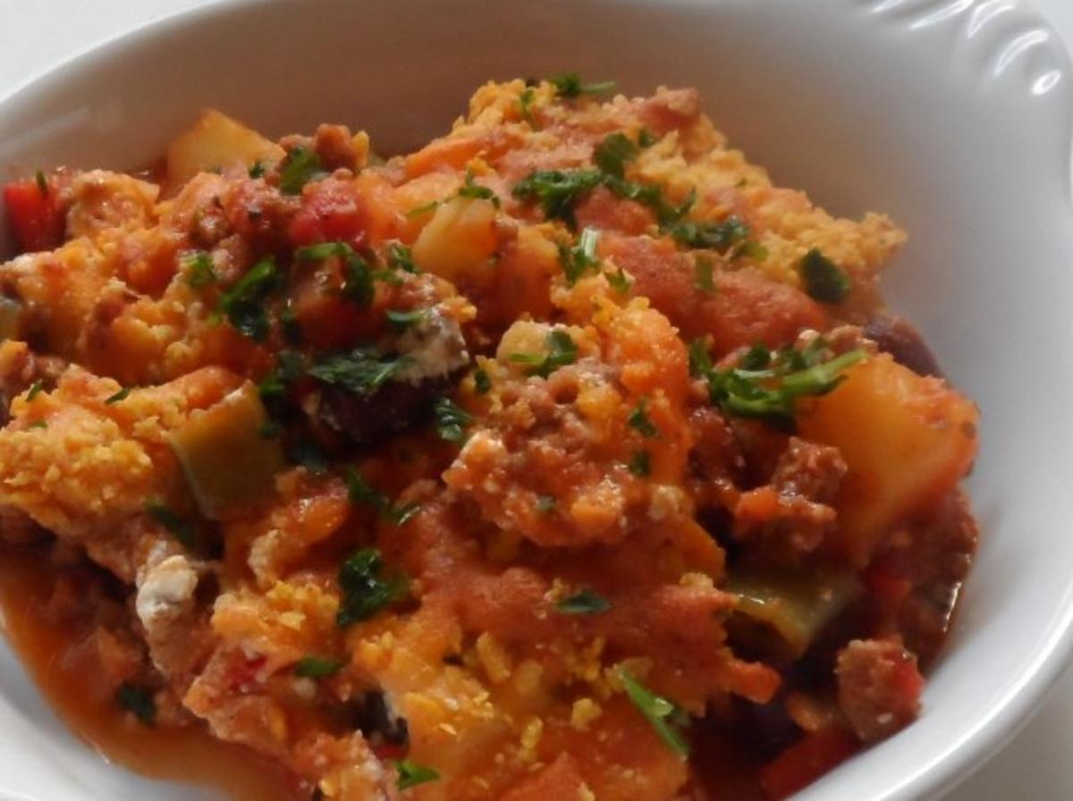 Aufläufe/Gratins: Pikanter Chili-Con-Carne-Auflauf mit Cheddar ...