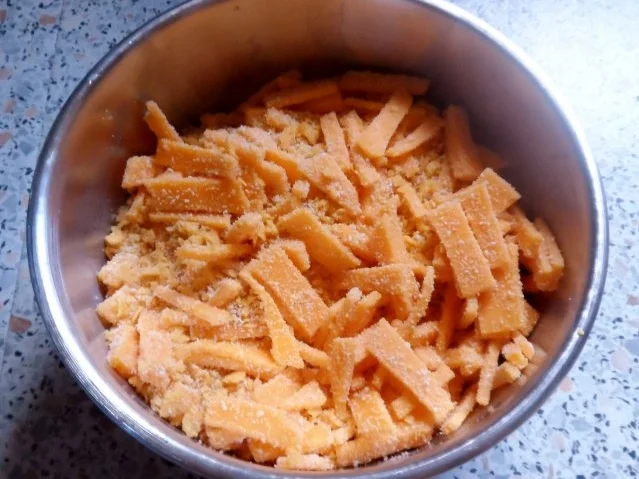 Rezept: Aufläufe/Gratins: Pikanter Chili-Con-Carne-Auflauf mit Cheddar & Tortilla-Kruste Bild Nr. 9 Aufläufe/Gratins: Pikanter Chili-Con-Carne-Auflauf mit Cheddar & Tortilla-Kruste - Rezept - Bild Nr. 9