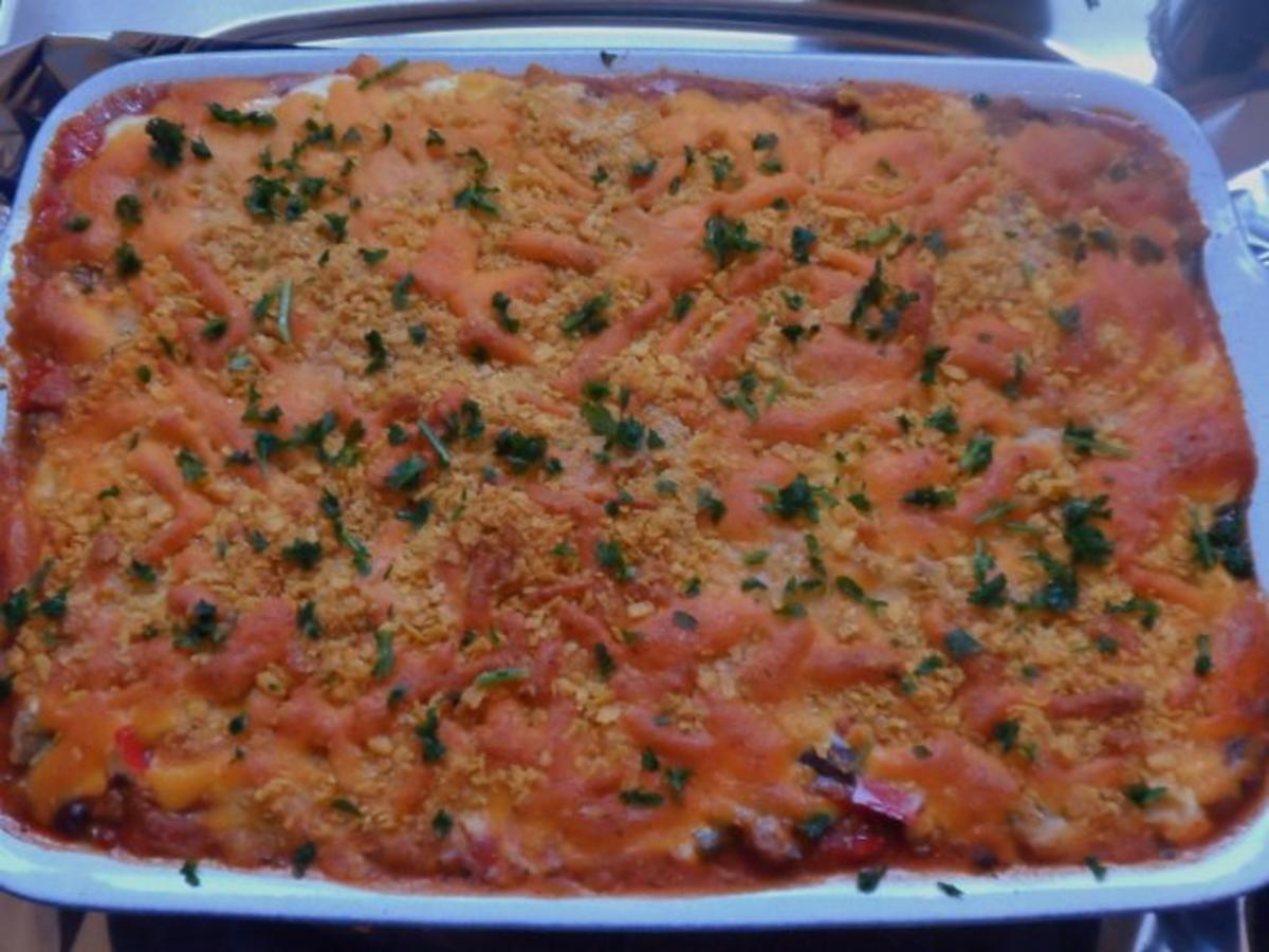 Aufläufe/Gratins: Pikanter Chili-Con-Carne-Auflauf mit Cheddar & Tortilla-Kruste - Rezept - Bild Nr. 16