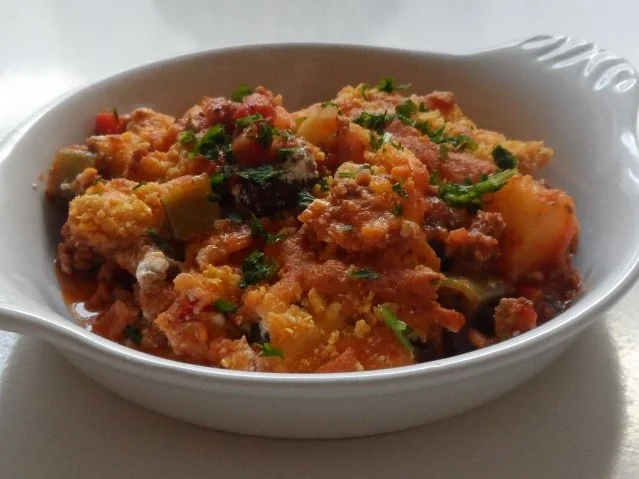 Rezept: Aufläufe/Gratins: Pikanter Chili-Con-Carne-Auflauf mit Cheddar & Tortilla-Kruste Bild Nr. 18 Aufläufe/Gratins: Pikanter Chili-Con-Carne-Auflauf mit Cheddar & Tortilla-Kruste - Rezept - Bild Nr. 18