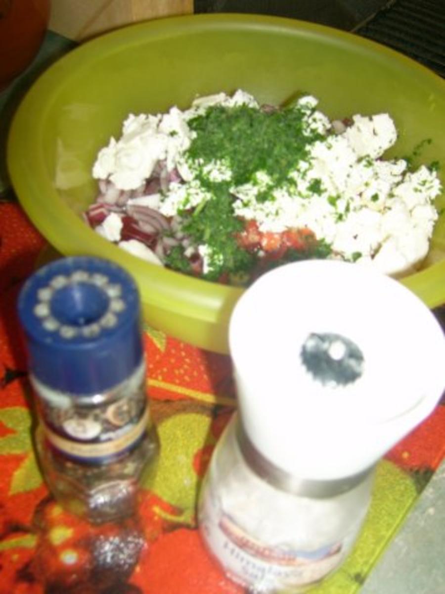 Tomatensalat mit Feta, auf Toast gebacken ala Kukuluru - Rezept - Bild Nr. 5