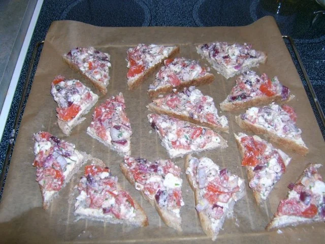 Tomatensalat mit Feta, auf Toast gebacken ala Kukuluru - Rezept - Bild Nr. 8