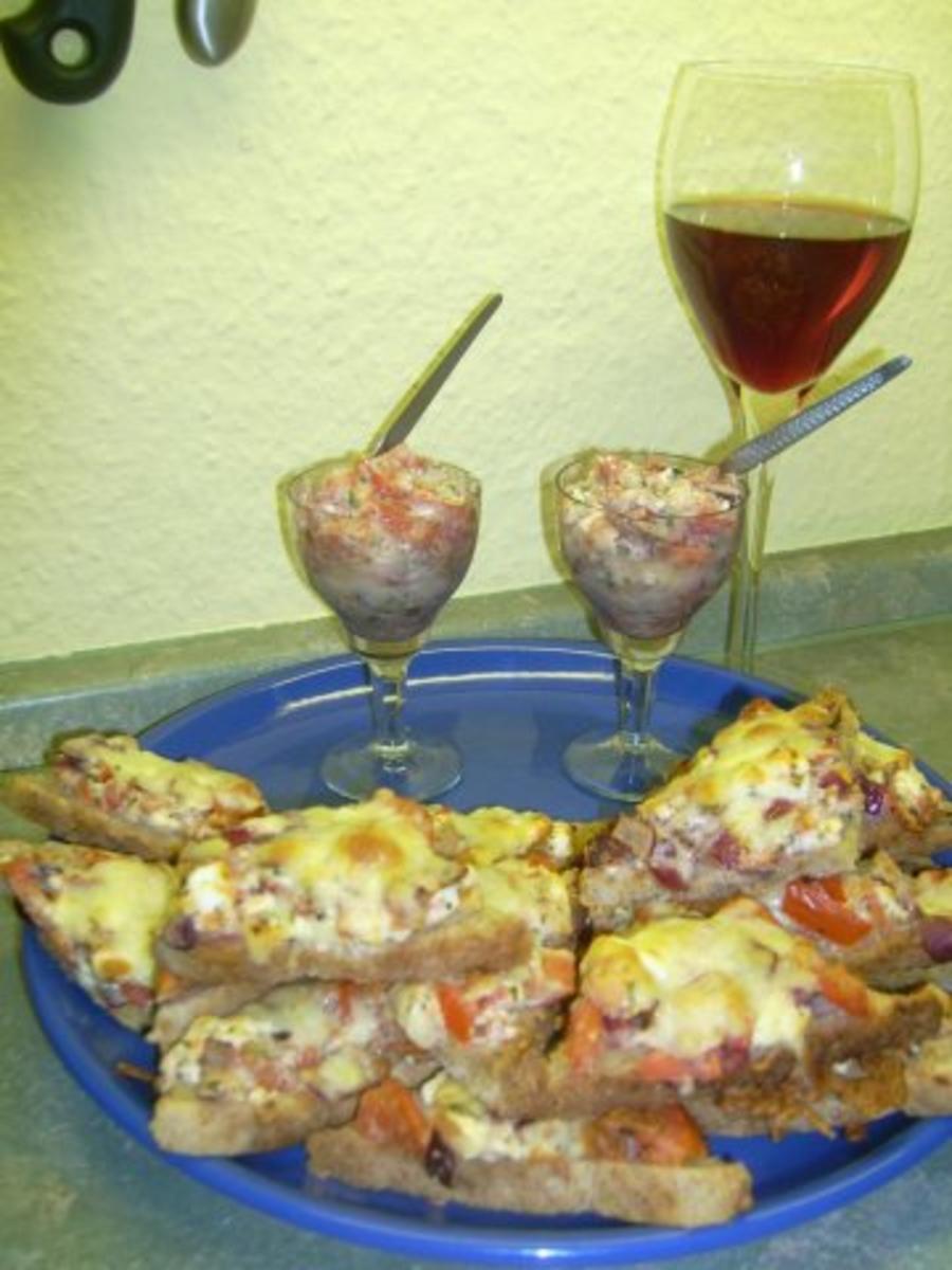 Tomatensalat mit Feta, auf Toast gebacken ala Kukuluru - Rezept