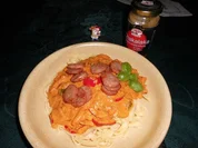 Chakalaka-Soße mit Cabanossi-Talern auf Pasta>> - Rezept