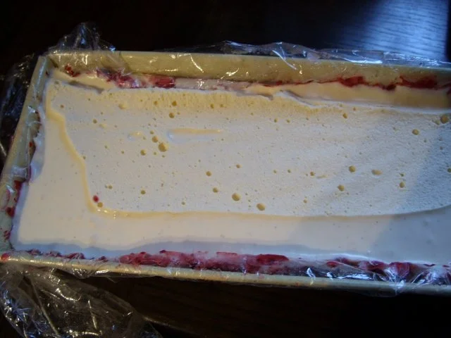 Dessert. Vanilleparfait in Heidelbeersorbet - Rezept - Bild Nr. 4