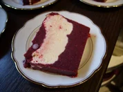 Dessert. Vanilleparfait in Heidelbeersorbet - Rezept