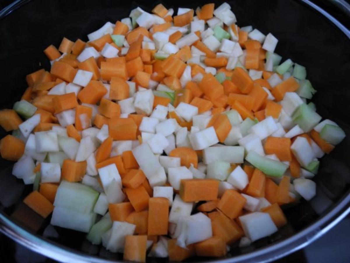 Vegan : Heiße Suppe für kalte Tage - Vitaminbombe - Rezept - Bild Nr. 2