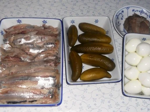 Rezept: "Oma Friede`s" - Ostpreußischer - Silvester - Heringssalat (Rzpt. um 1939) Bild Nr. 5 "Oma Friede`s" - Ostpreußischer - Silvester - Heringssalat (Rzpt. um 1939) - Rezept - Bild Nr. 5