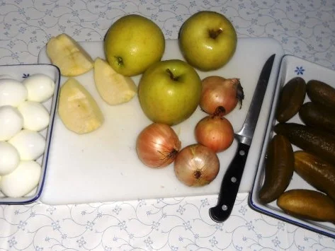 Rezept: "Oma Friede`s" - Ostpreußischer - Silvester - Heringssalat (Rzpt. um 1939) Bild Nr. 6 "Oma Friede`s" - Ostpreußischer - Silvester - Heringssalat (Rzpt. um 1939) - Rezept - Bild Nr. 6