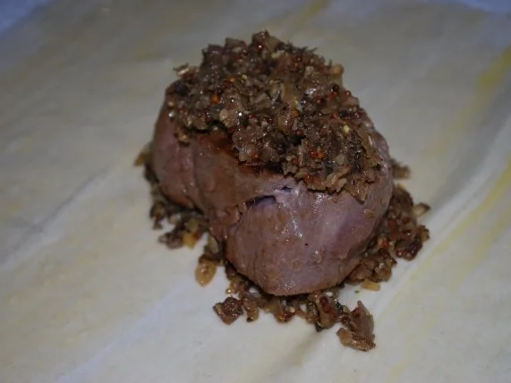 Rinderfiletsteaks á la Wellington im Strudelsack - Rezept - Bild Nr. 3