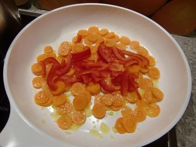 Gemüsepfanne mit Nudeln - Rezept - Bild Nr. 9