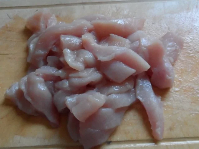 Mediterrane Hähnchensticks in Grissini-Parmesan-Panade - Rezept - Bild Nr. 2