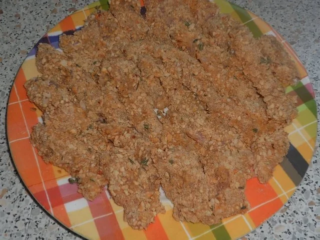 Mediterrane Hähnchensticks in Grissini-Parmesan-Panade - Rezept - Bild Nr. 5