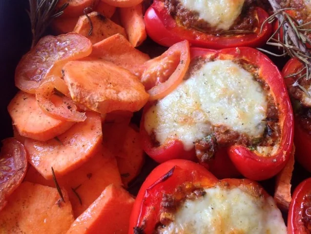 Gefüllte Paprika mit Hackfleisch und Mozarella - Rezept - Bild Nr. 7