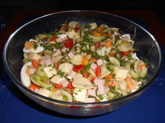 Rezept: Party-Nudelsalat Bild Nr. 15 Party-Nudelsalat - Rezept - Bild Nr. 15