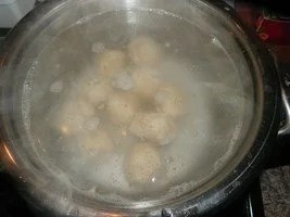 Frisches rehfilet mit Rotkohl und Mini-Klöse - Rezept - Bild Nr. 3