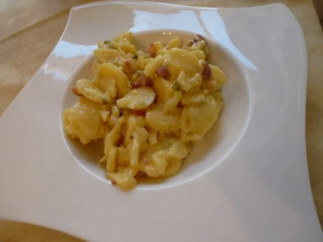 Rezept: Selbstgemachtes Knobi-Gyros mit Speckkartoffelsalat Bild Nr. 5 Selbstgemachtes Knobi-Gyros mit Speckkartoffelsalat - Rezept - Bild Nr. 5