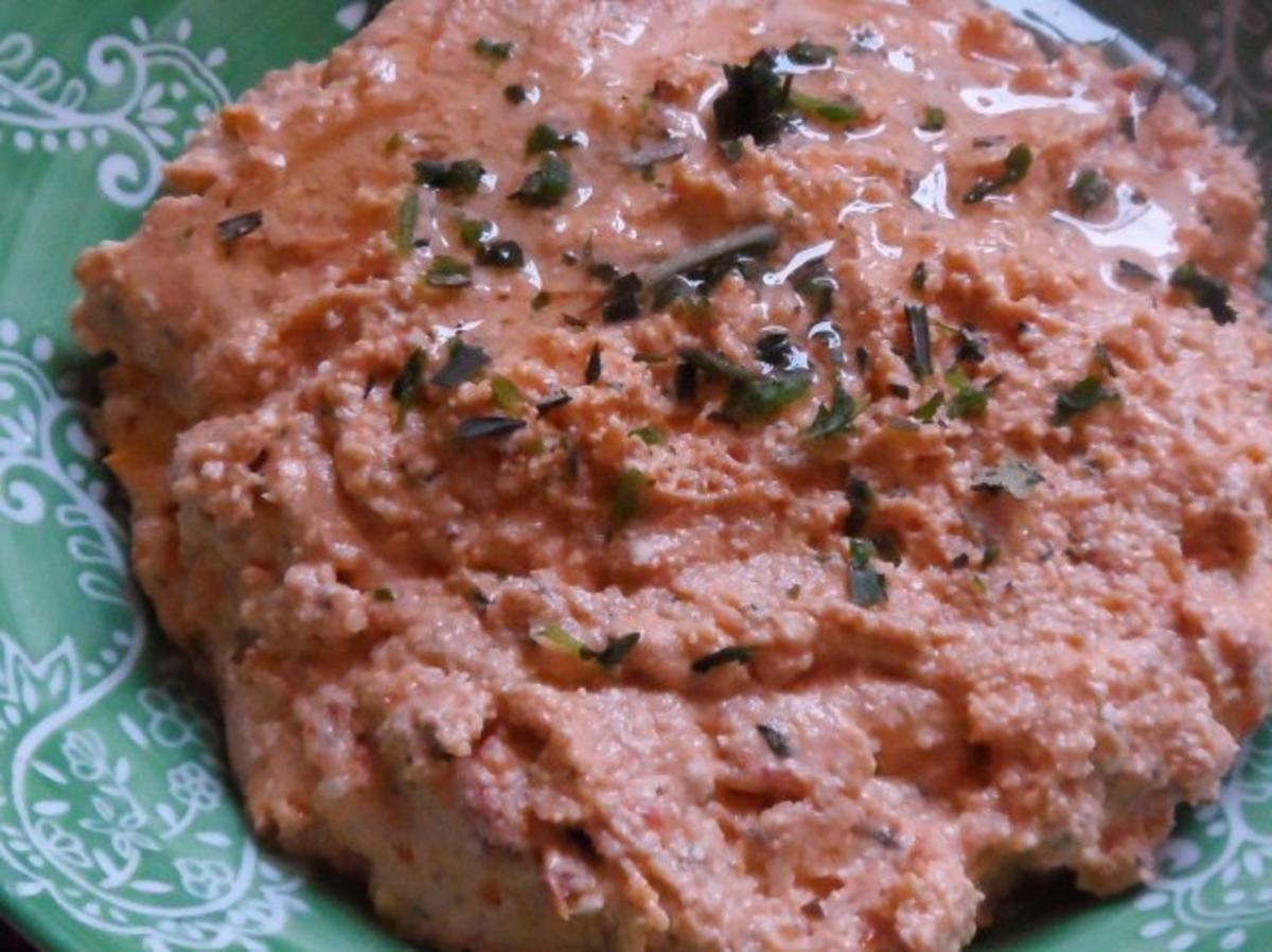 Pasten/Dips: Mediterrane Käse-Tomaten-Creme - Rezept von Kochfee3131