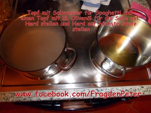 Feurige Sardellen-Pfefferoni  Spaghetti mit Paprika-Olivensoße - Rezept - Bild Nr. 5