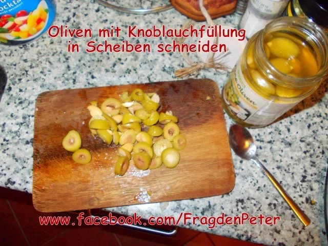 Feurige Sardellen-Pfefferoni  Spaghetti mit Paprika-Olivensoße - Rezept - Bild Nr. 7