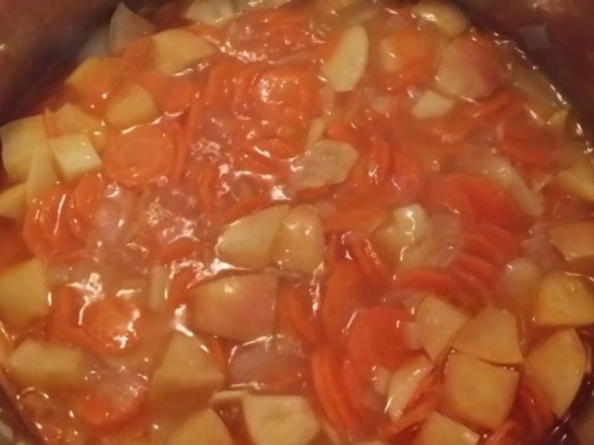 Mörensuppe mit Bratwursteinlage - Rezept - kochbar.de